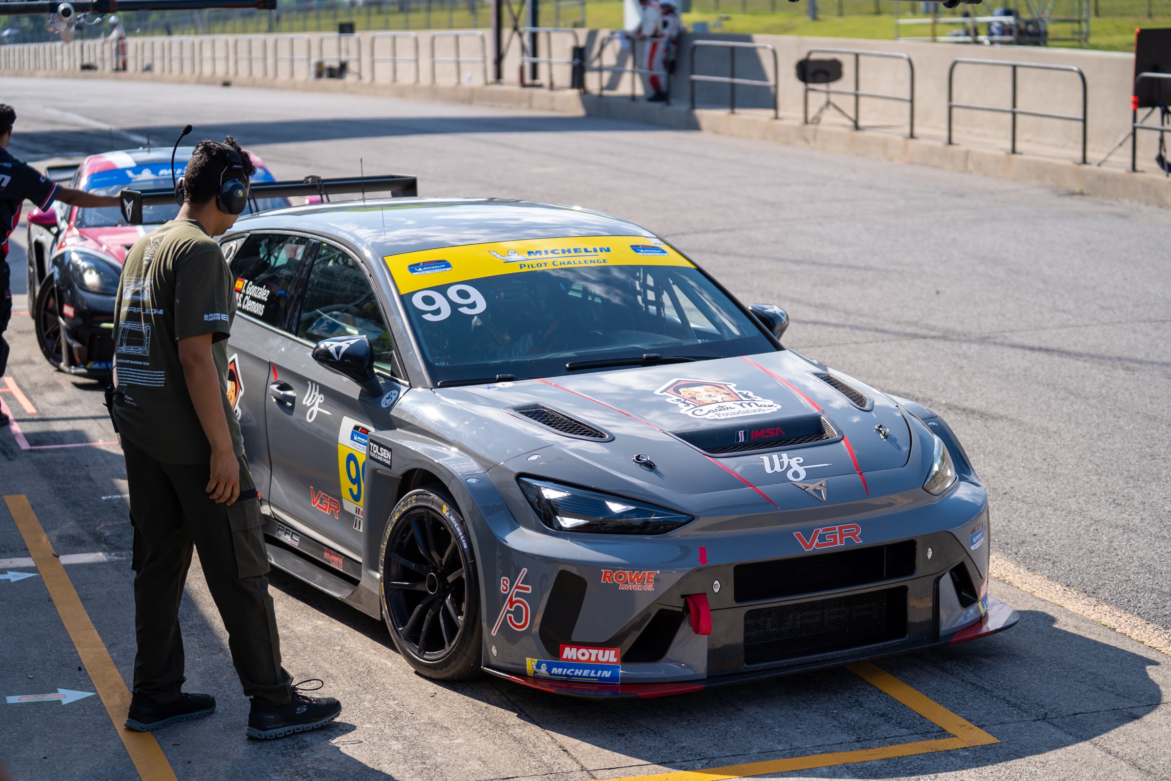 VGR CUPRA on track in Canada